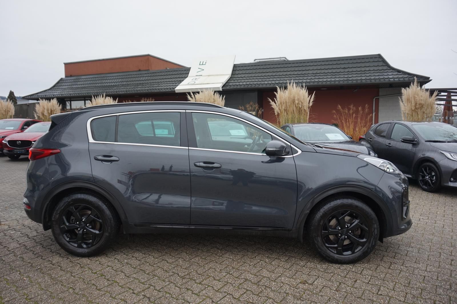 KIA Sportage 1.6 CRDI AWD BLACK EDITION *LED* AHK*