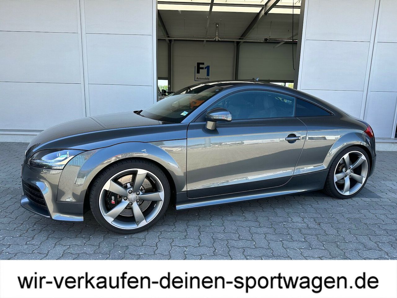 AUDI TT RS