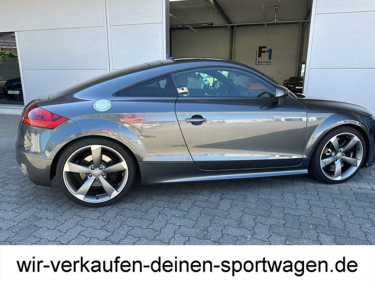 AUDI TT RS