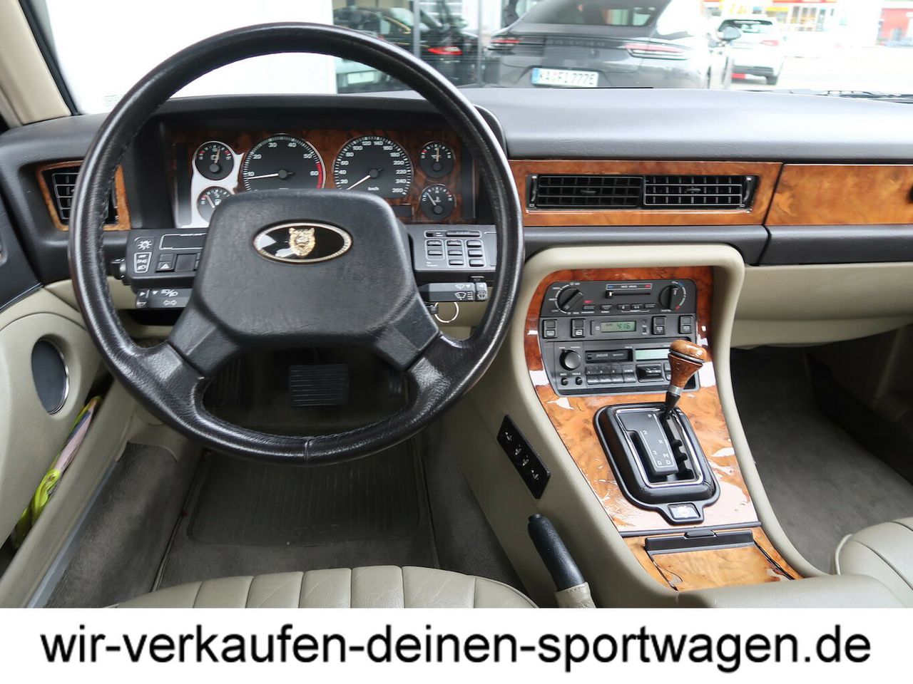 JAGUAR XJ40 3.2 Oldtimer HU neu außergw. Zust. deut. Fzg.