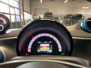 SMART fortwo coupe EQ passion DAB+ /Allwetter/Kabel Pak smart fortwo electric drive