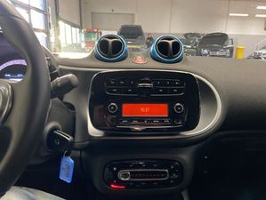 SMART fortwo coupe EQ passion DAB+ /Allwetter/Kabel Pak smart fortwo electric drive