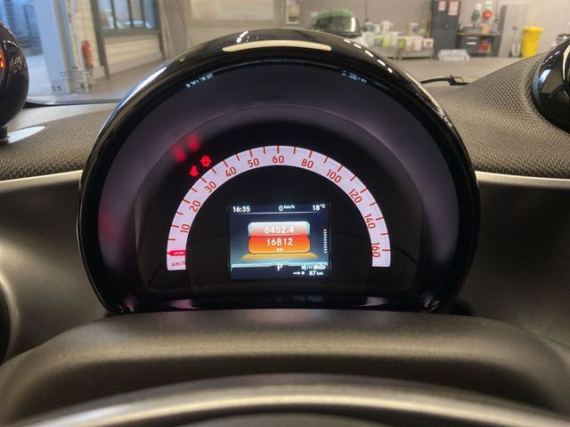 SMART fortwo cabrio EQ passion Media System Verdeck Rot u.v.m smart fortwo electric drive