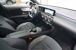 MERCEDES-BENZ CLA 220