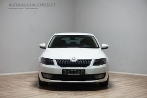 SKODA Octavia Combi Xenon/AHK/Business-Columbus