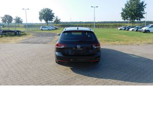 VW Passat Variant