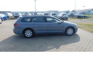 VW Passat Variant