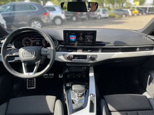 AUDI A4 Avant  2.0 TFSI S-tronic S line *Sportfahrwerk*LED*