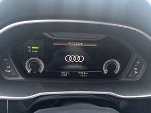 AUDI Q3 45 1.4 TFSIe basis S tronic LED Leder Navi