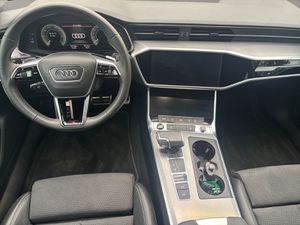 AUDI A6 Avant 55 2.0 TFSIe S-Line qua. AHK Matrix