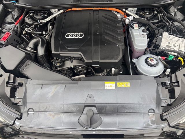 AUDI A6 Avant 55 2.0 TFSIe S-Line qua. AHK Matrix