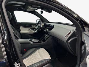 MERCEDES-BENZ EQC 400 4M AMG Memory Sitzklima Leder Nappa SD