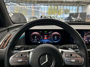 MERCEDES-BENZ EQC 400 4M AMG Memory Sitzklima Leder Nappa SD