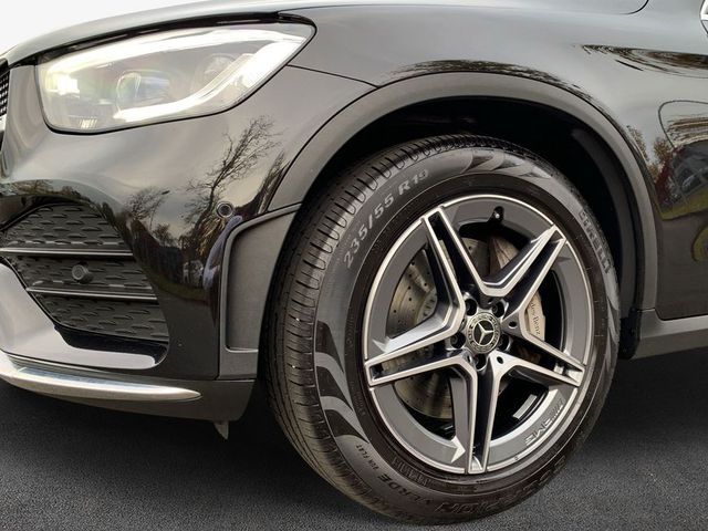 MERCEDES-BENZ GLC 300 d 4M AMG AHK HighEnd Info+Licht  Komfort P