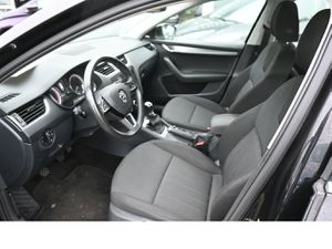 SKODA Octavia 1.5 TSI Combi *Style* Navi LED DAB 17Alu