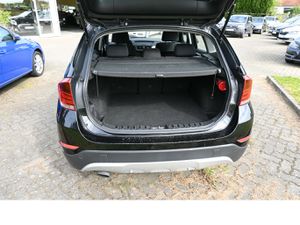 BMW X1 sDrive18i-2.0 Klimaaut PDC Alus