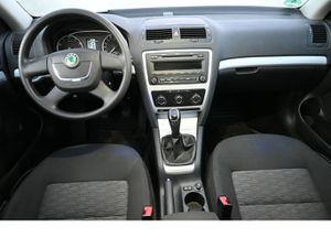 SKODA Octavia 1.4 TSI*Ambiente*mit AHK-Steuerkette neu