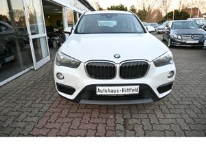 BMW X1 xDrive 20i Autom. Allrad mit AHK