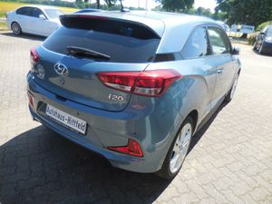 HYUNDAI i20 1.4 Coupe *Style* NAVI Pano PDC-Cam 17Alus