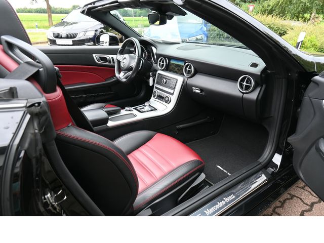 MERCEDES-BENZ SLC 200 *AMG-Line* Aut Klimaaut Pano Leder LED