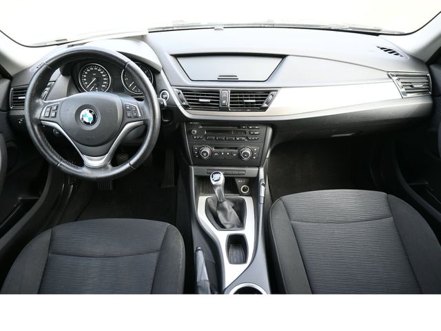 BMW X1 sDrive18i-2.0 Klimaaut PDC Alus