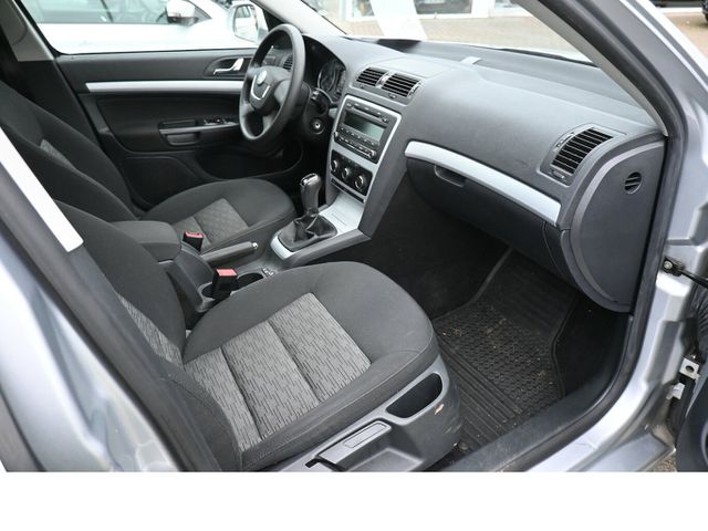 SKODA Octavia 1.4 TSI*Ambiente*mit AHK-Steuerkette neu