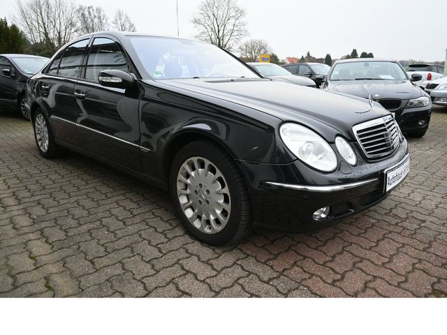 MERCEDES-BENZ E 500 V8 4Matic Aut *Elegance* 1.Hd Serviceheft