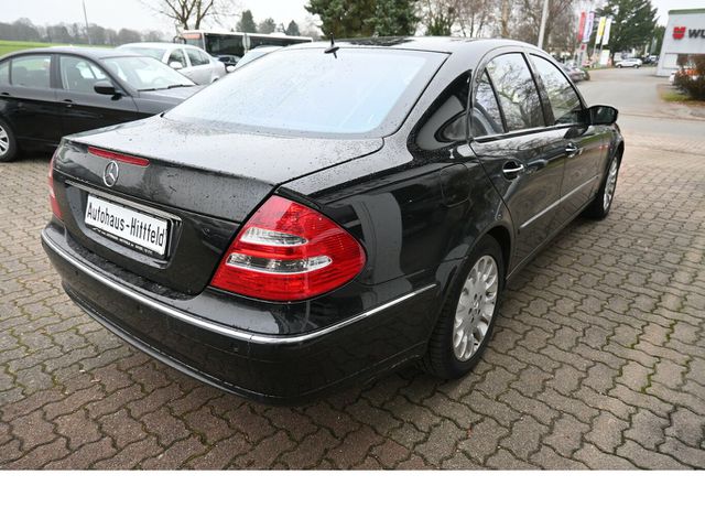 MERCEDES-BENZ E 500 V8 4Matic Aut *Elegance* 1.Hd Serviceheft