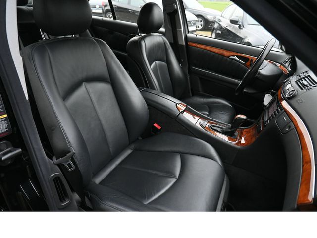 MERCEDES-BENZ E 500 V8 4Matic Aut *Elegance* 1.Hd Serviceheft