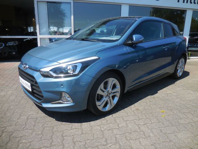 HYUNDAI i20 1.4 Coupe *Style* NAVI Pano PDC-Cam 17Alus