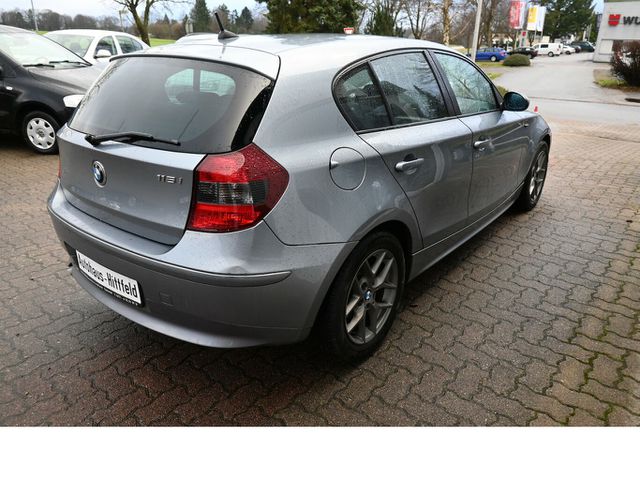 BMW 116 i 5-tür *Advantage* mit Serviceheft