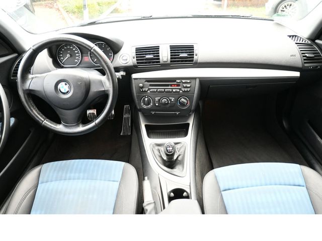 BMW 116 i 5-tür *Advantage* mit Serviceheft