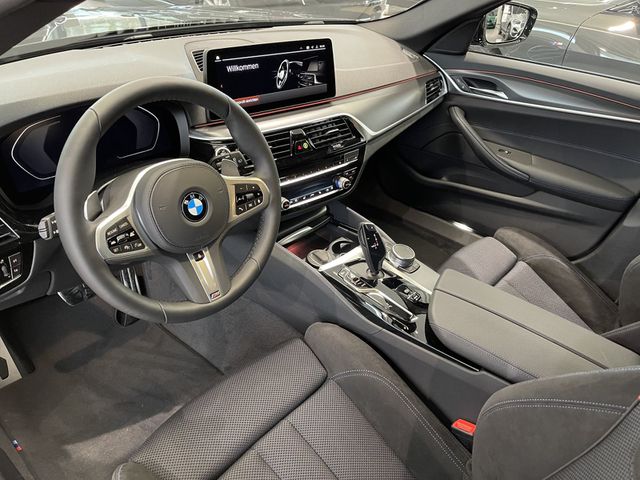 BMW 520d xDrive Touring M Sportpaket HiFi DAB LED