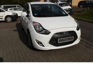 HYUNDAI ix20 1,4 Classic blue Klima-8 fach bereift