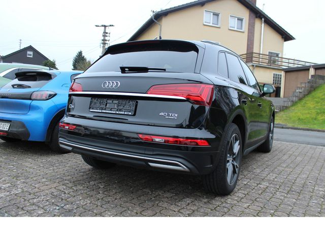 AUDI Q5 40 TDI quattro S line /LED/NAVI/SHZ/AHK