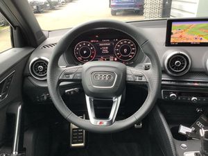 AUDI Q2 S line 35 TFSI Matrix ACC Navi Kamera