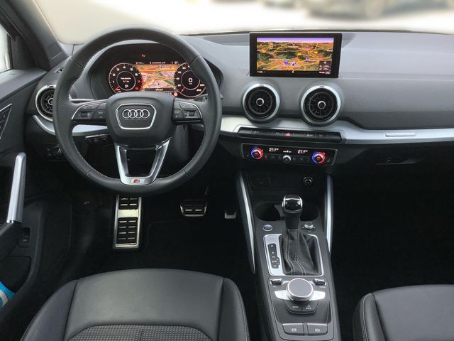 AUDI Q2 S line 35 TFSI Matrix ACC Kamera Navi EPH+