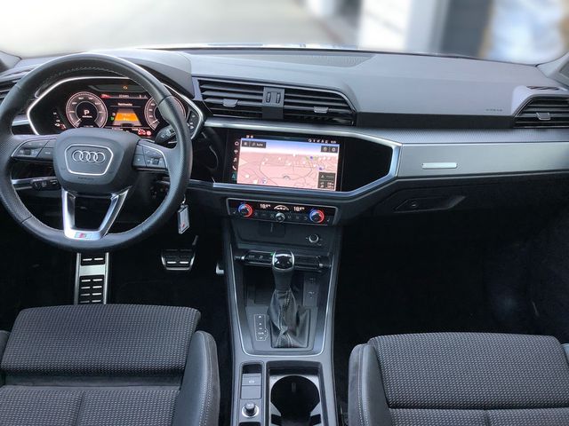 AUDI Q3 TFSI e