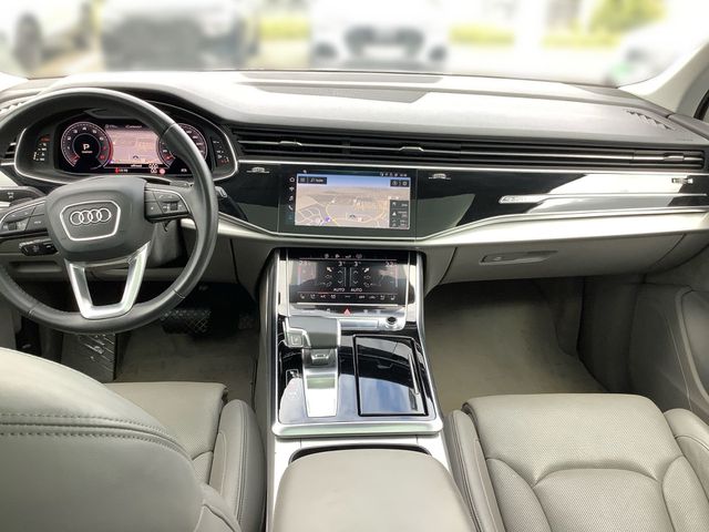 AUDI Q7 SUV 55 TFSI qu. LED ACC 360° Pano AHK 7 Sitze