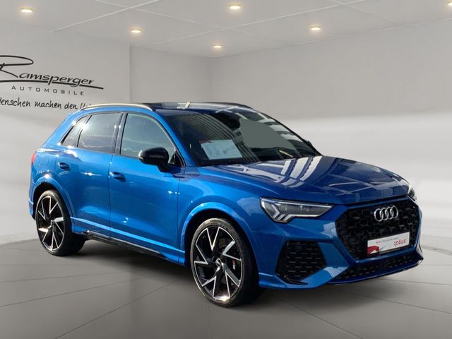 AUDI RS Q3 Matrix ACC Pano AHK RS-AGA Navi 360°