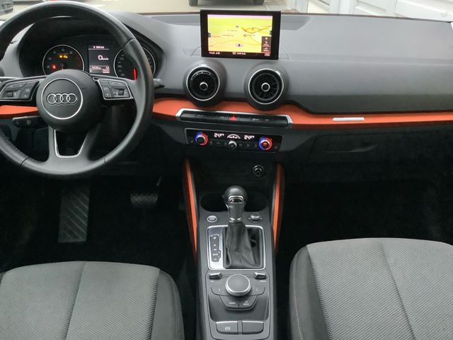 AUDI Q2 Design 35 TFSI LED Navi SHZ EPH+ Optikp.