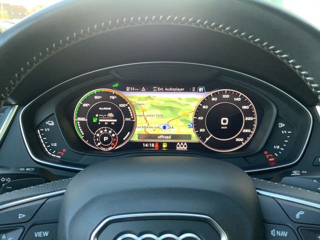 AUDI Q5 55 TFSI e quat. S line Matrix ACC HuD Pano