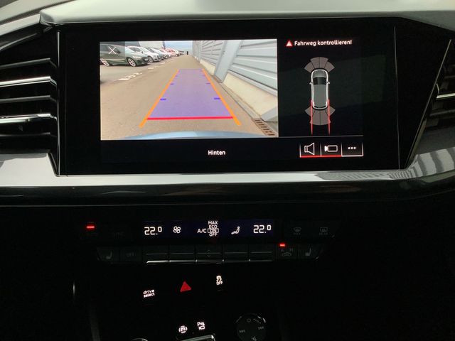 AUDI Q4 50 e-tron quat S line Matrix ACC Pano HuD AHK