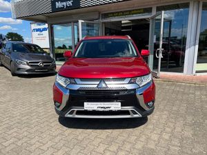 MITSUBISHI Outlander ACTIVE 2WD Active 2WD