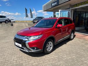 MITSUBISHI Outlander ACTIVE 2WD Active 2WD