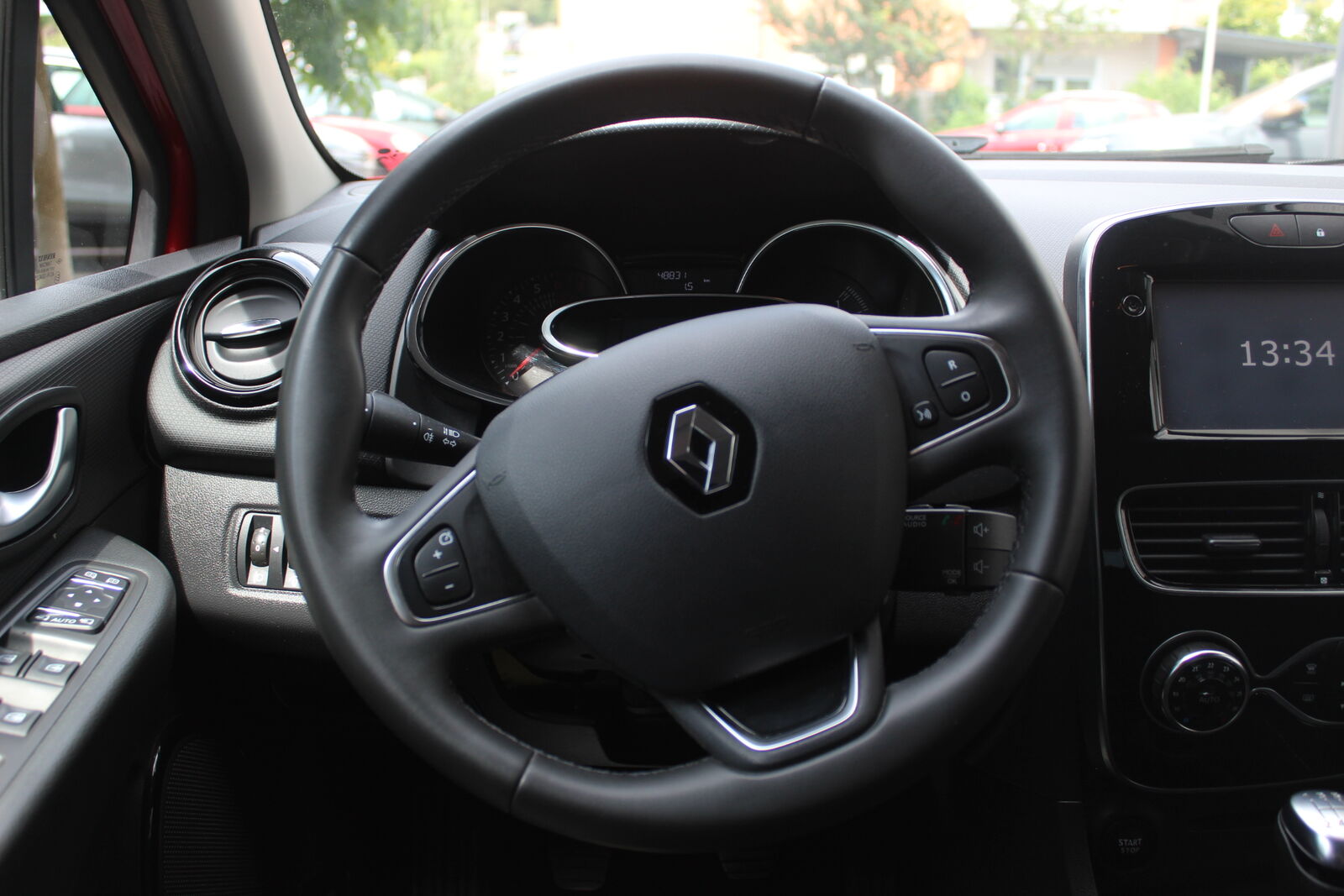 RENAULT Clio IV