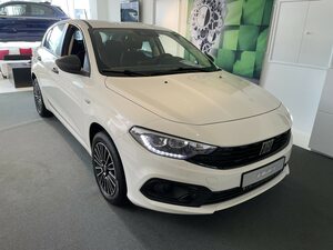 FIAT Tipo 5 Türer 1.5l Hybrid