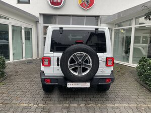 JEEP Wrangler / Wrangler Unlimited Sahara 2.2l, AHK, Skyone Softtop