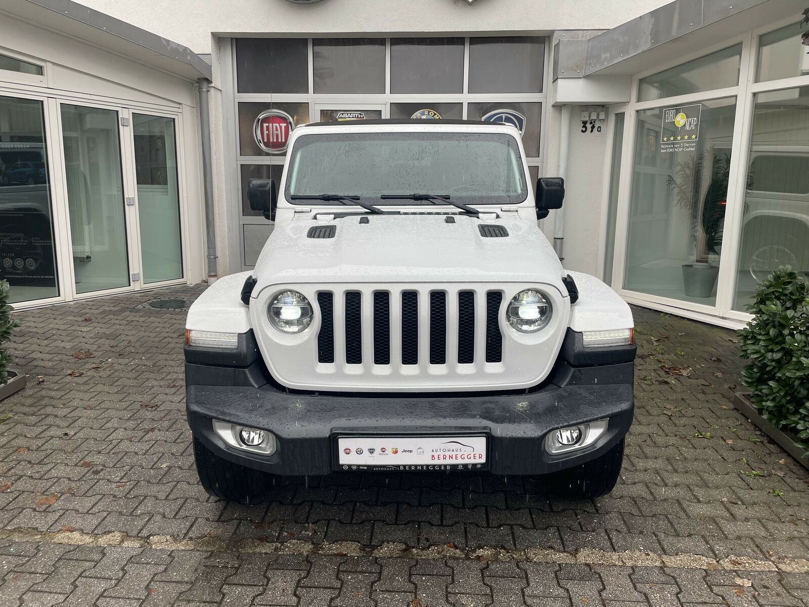 JEEP Wrangler / Wrangler Unlimited Sahara 2.2l, AHK, Skyone Softtop