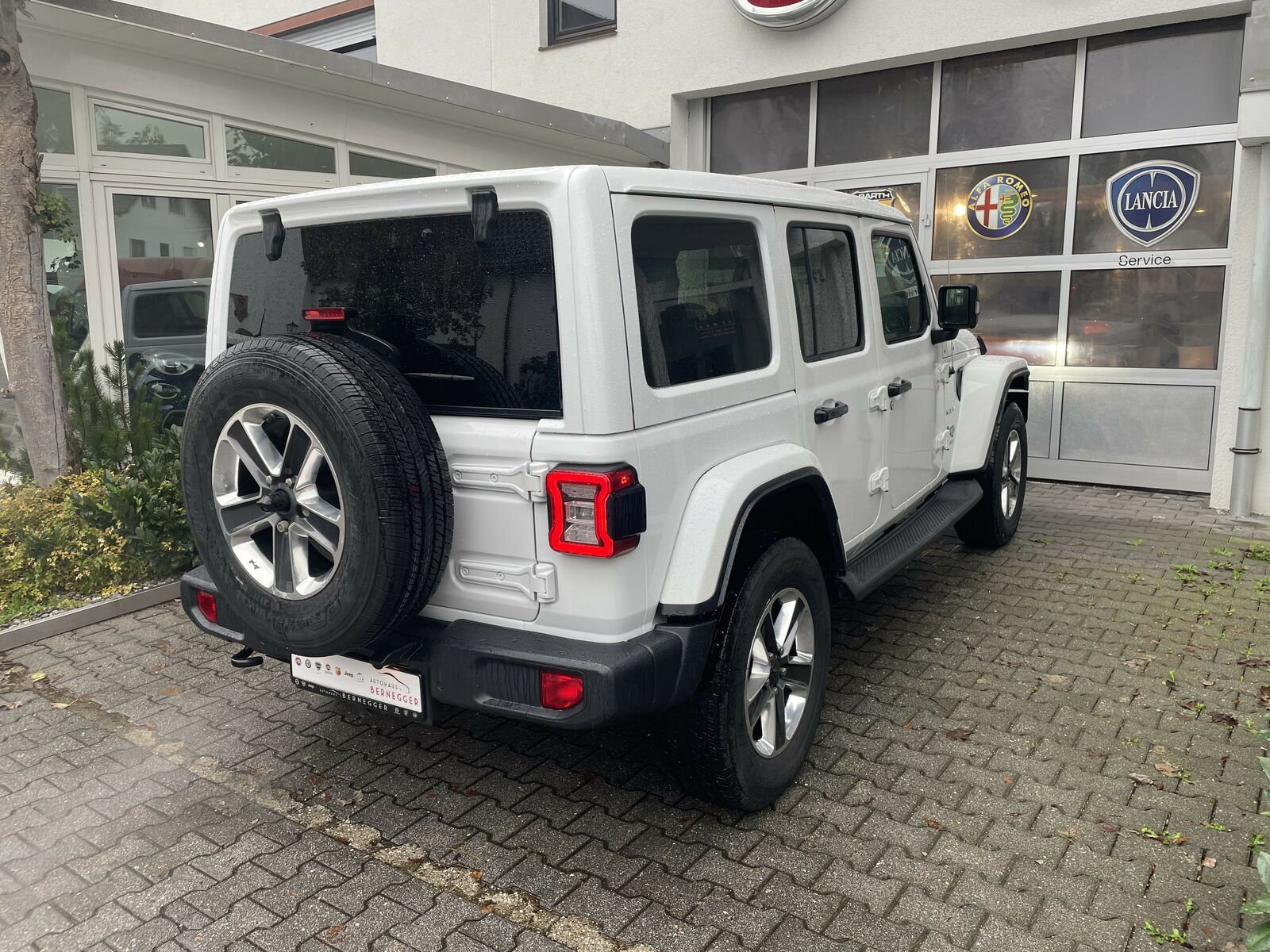 JEEP Wrangler / Wrangler Unlimited Sahara 2.2l, AHK, Skyone Softtop